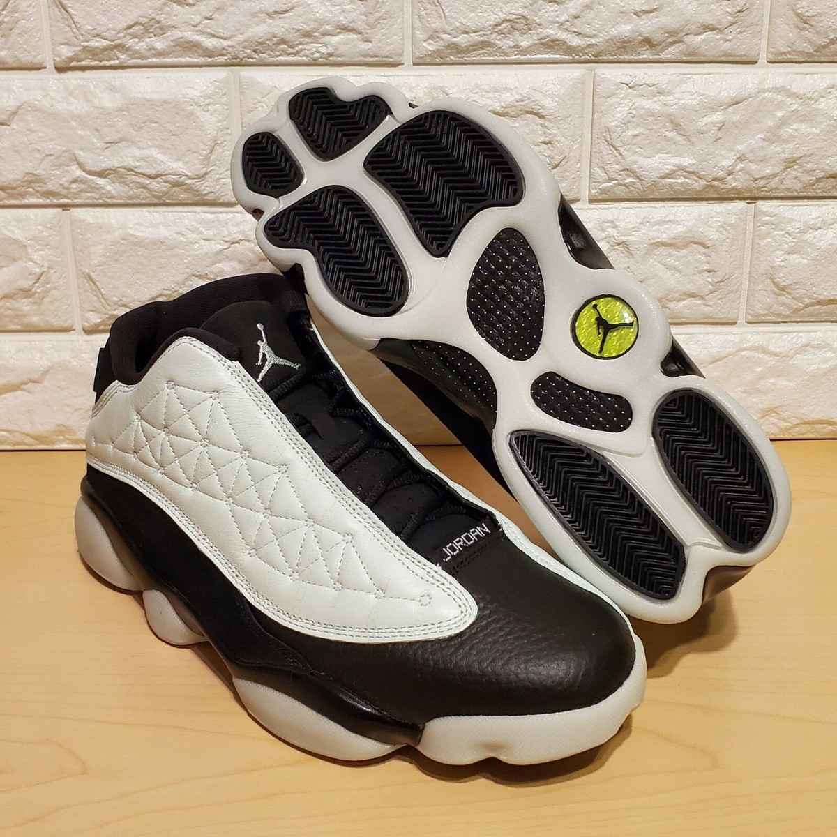 Nike Air Jordan 13 Retro Low GC Singles Day Size 11 Green Nike Air Jordan 13 Retro Low GC Singles Day Size 11 Green