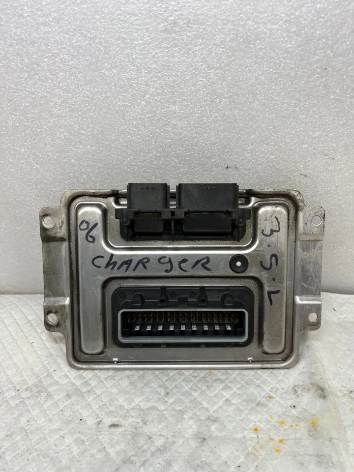 Dodge Charger 2006 unidad de control de carrocería de 3,5 L BCM P04692028AL OEM (AA 223) Foto 3 de 4