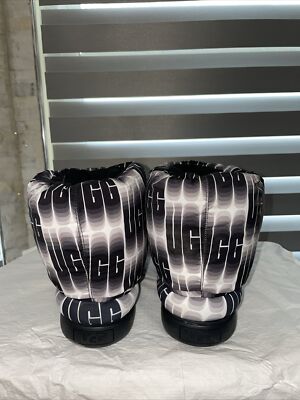 UGG Classic Maxi Wavelength Short Sz 9 | eBay