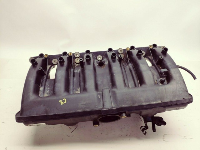 03 BMW 330ci E46 Engine Air Intake 