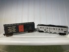 Two Very Nice Ho Scale Freight Cars. Coal Hopper And Boxcar. — photo 1