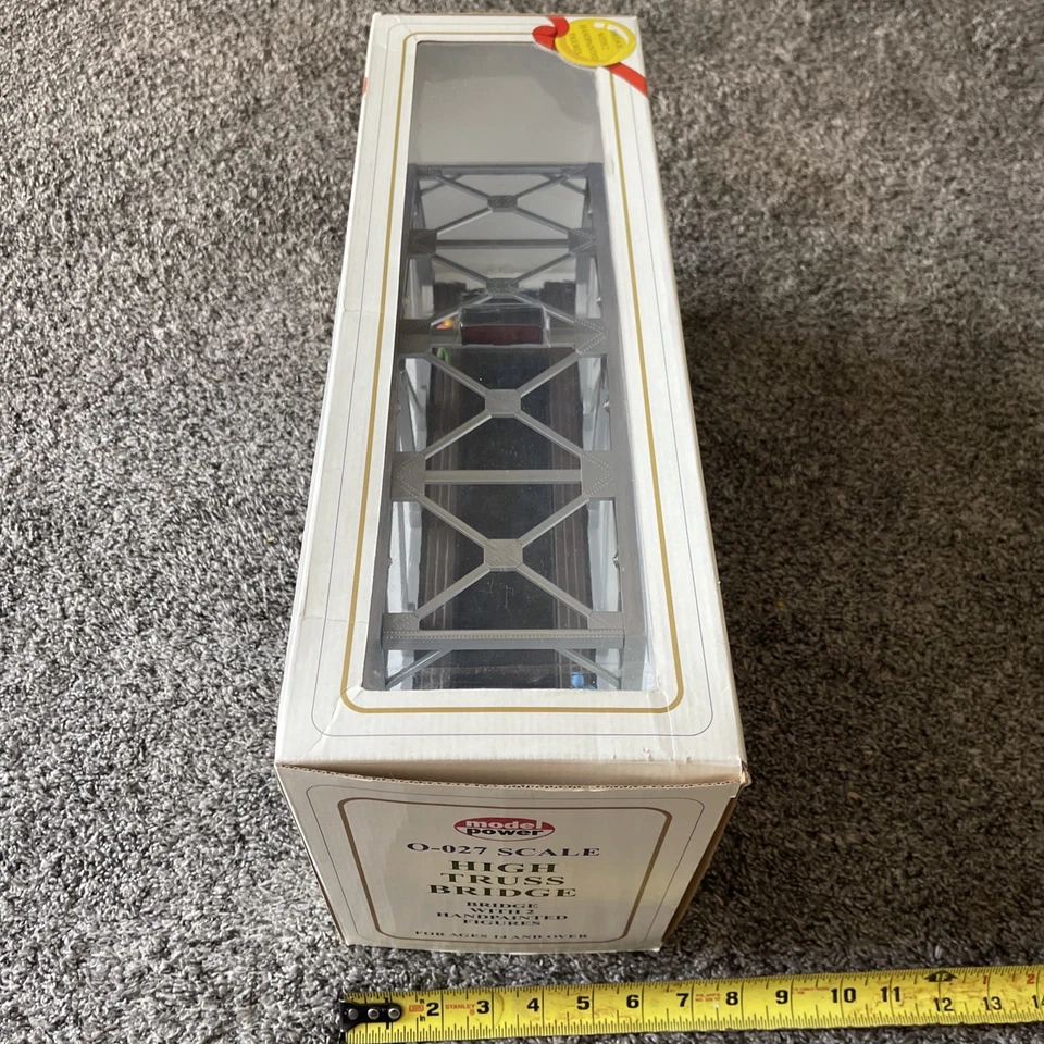 MODEL POWER #6095 O SCALE TRUSS BRIDGE W/ BLINKING LIGHT, 2 Figures, ORIG.BOX - Image 4 of 4