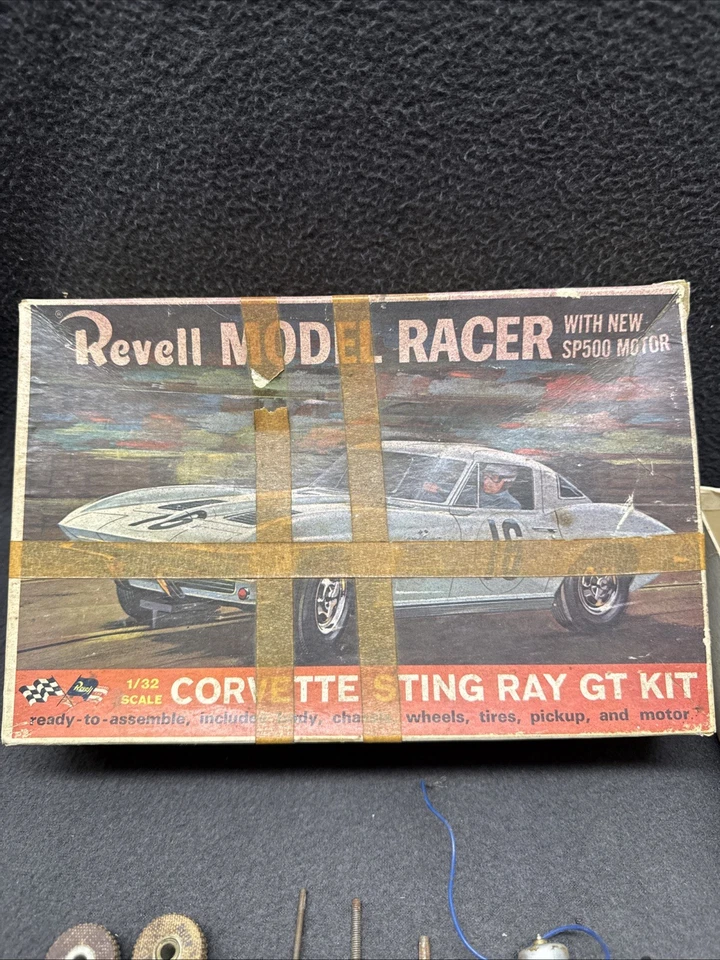 Coche Ranura Revell Corvette Stingray 1/32 R-3102 Edición Original 1963 Piezas Motor Foto 2 de 4