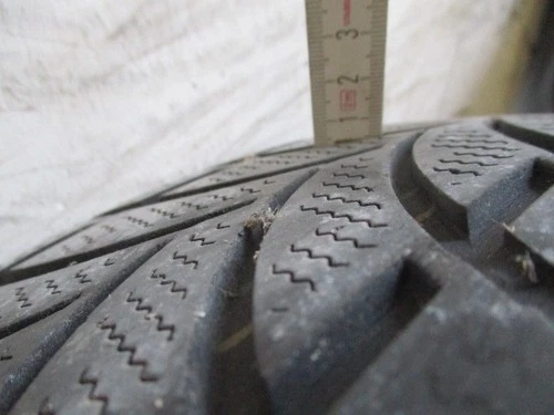 !!! 4x Winterreifen 195 / 60 R14 86 3-5mm + 4x Felgen 5,5Jx14 ET46 Hyundai !!! - Bild 21 von 23