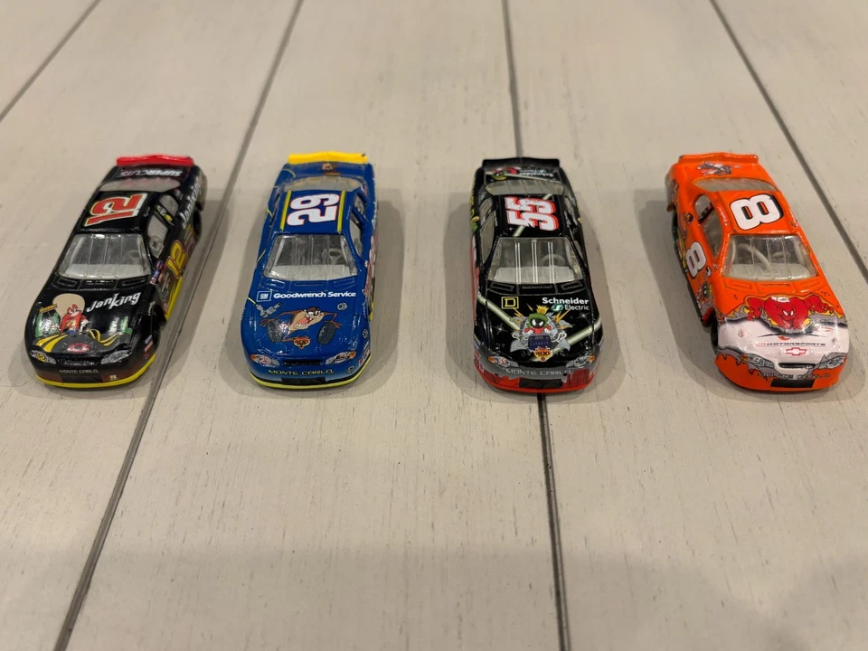 HTF LOOSE, 2002 NASCAR Looney Tunes Lot of 12, 1/64 Diecasts, Earnhardt, Gordon - Image 3 of 4