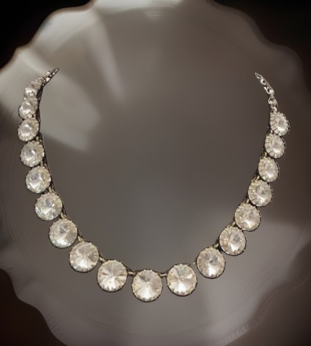 J. Crew Venus Fly Trap Rivoli Dogtooth Prong Icy White Crystal necklace 20” L5