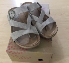 Women?s Eurosoft Sandal Gladis Stone Taupe 10M