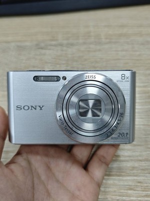 Sony Cyber-Shot Dsc-W830 20.1MP 32x Digital Zoom 95% NEW English