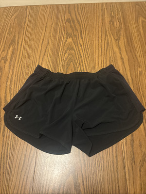 Under Armour Medium  Black Fly By Running Loose HeatGear Inner Lined