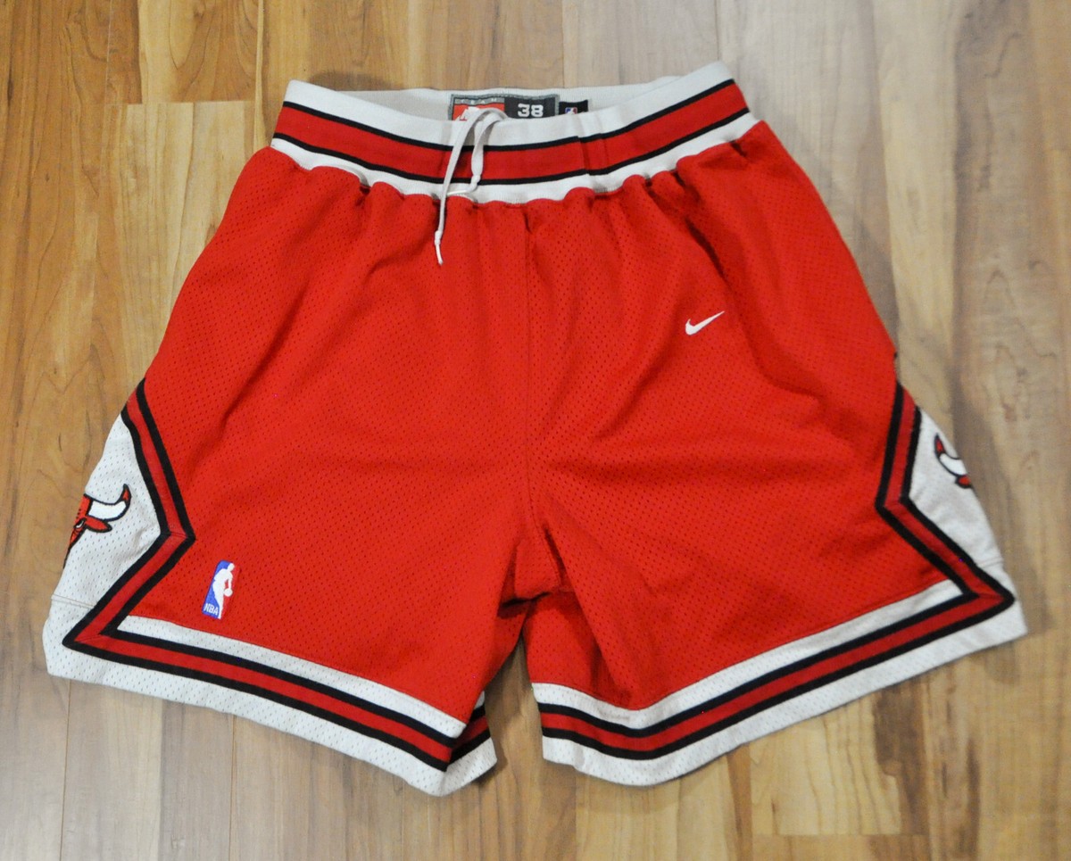 NIKE - NIKE NBA BULLS オーセンティックショーツ JORDAN Chicago Bulls Nike Shorts Authentic Red NBA White Tag Sewn Jordan