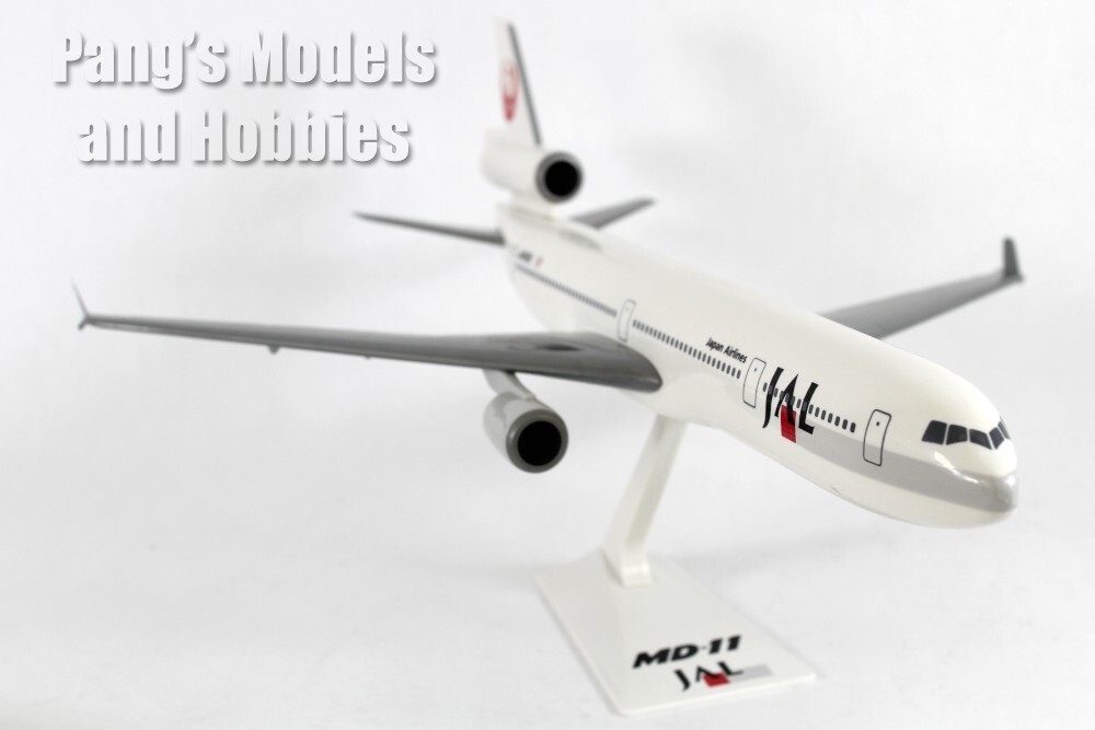 McDonnell Douglas MD-11 Japan Airlines - JAL 1/200 Scale