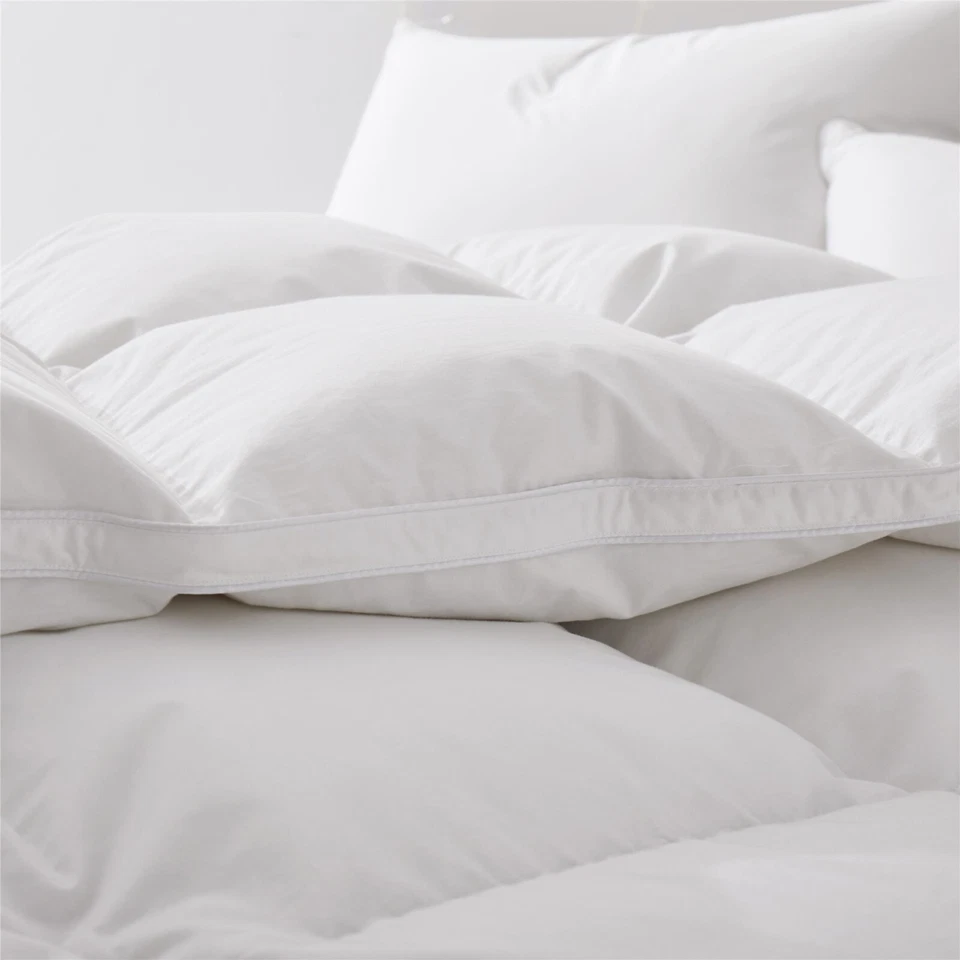 Puredown 800FP  Fluffy Extra Warm 90% Goose Down Comforter,  700TC Cotton Cover - Image 4 of 4