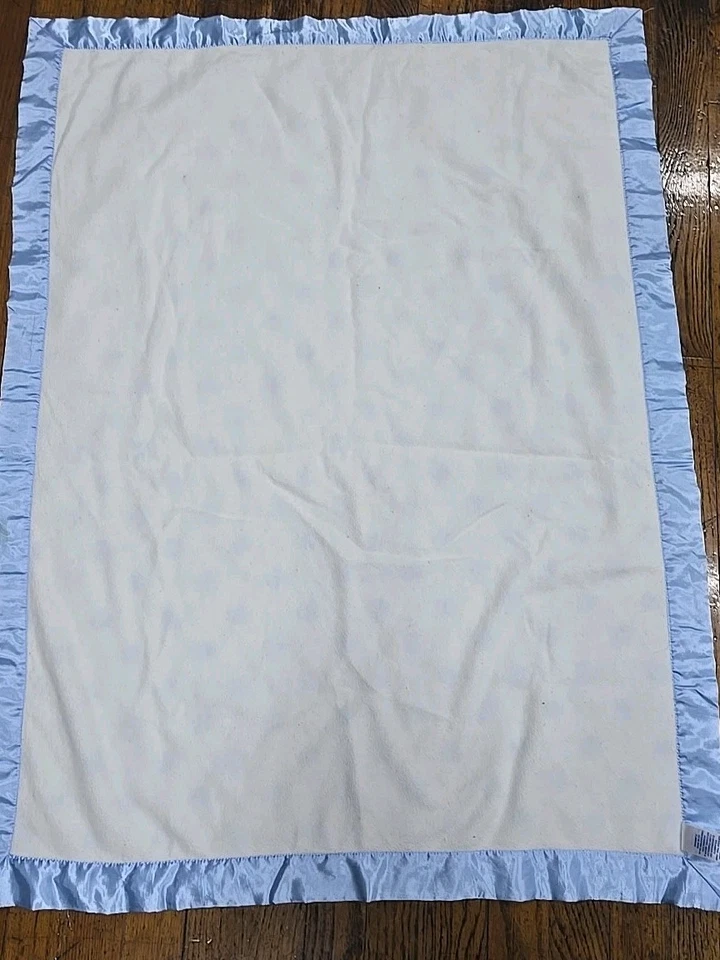 Одеяло Child of Mine Lion «Too Sweet Baby Boy» синее в горошек норковое с атласной отделкой - Изображение 4 из 4