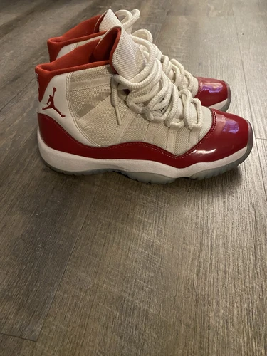 Taglia 4 5 Jordan 11 Retro High Cherry