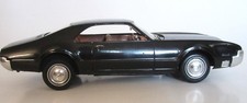 Mpc 1967 Oldsmoble Toronado Built Model Kit