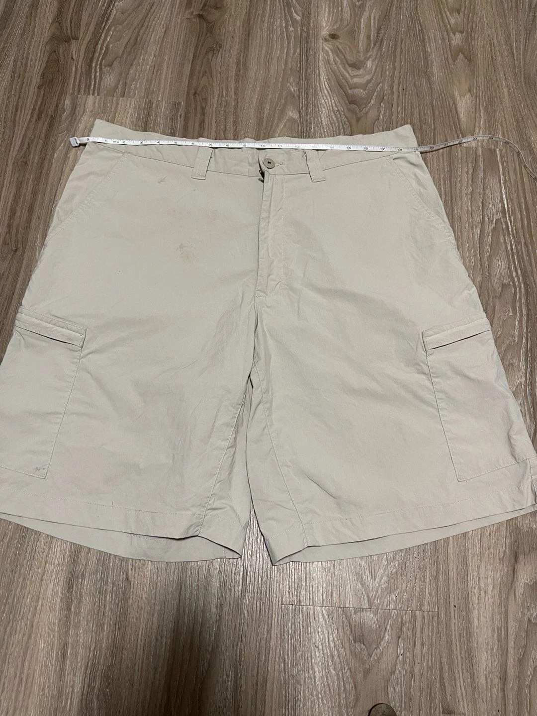 Patagonia Men's Guidewater Cargo Hiking Shorts Khaki Size 38 Nylon
