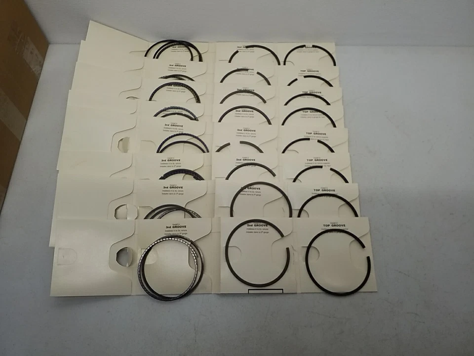 Juego de anillos de pistón de motor Perfect Circle 41247-030 .030" de gran tamaño 80-90 Ford 370 V8 Foto 3 de 4
