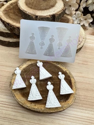 OUR LADY of APARECIDA (Tiny) silicone mold for Fondant-Resin-handcrafts-fondant - Picture 3 of 9