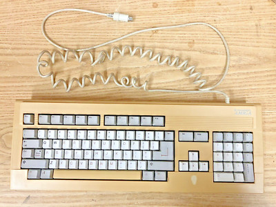 Commodore Amiga 3000 T Tower Long Cord Keyboard (works with Amiga 2000 + 3000 D)