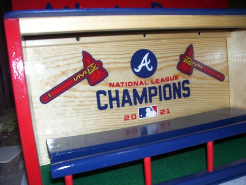 Hank Aaron bobblehead W.S. Display case for bobble heads ship dis-assembled - Picture 4 of 12