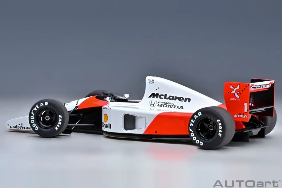 Mclaren Honda MP4/6 #1 Formula 1 1991 Bianco Rosso A.Senna Modellino 1:18 - Immagine 2 di 4