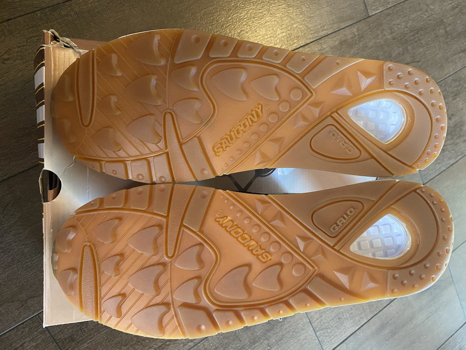 Size 10 - Saucony G9 Shadow 6 Scoops Pack Mint Chocolate Chip thumbnail 9