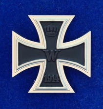 Iron Cross 1st Class. Museum quality reproduction. Superb & accurately detailed