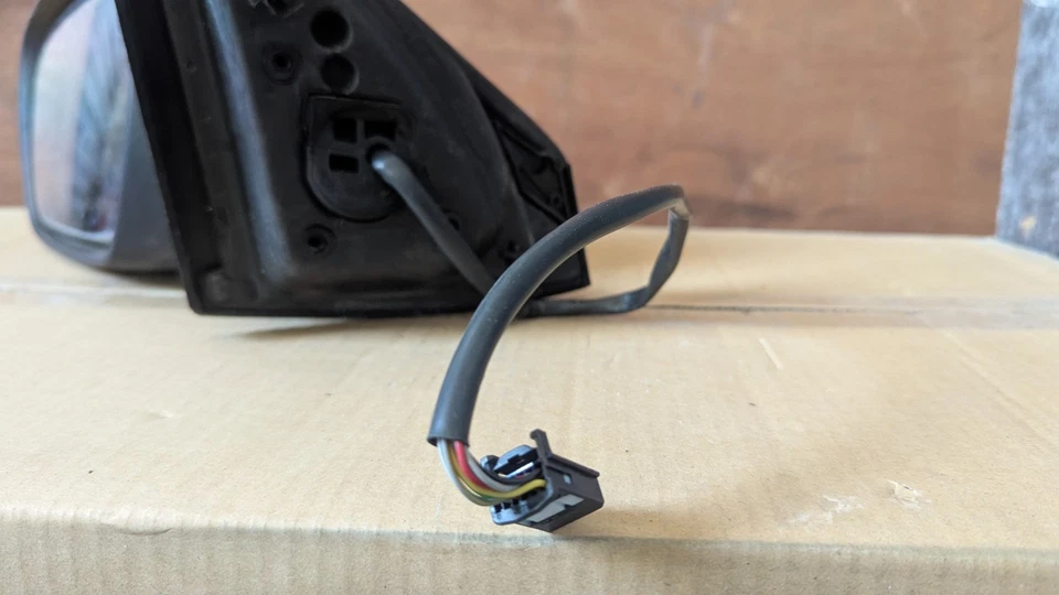 Espejo retrovisor delantero izquierdo renault kadjar tegne 2019 Foto 3 de 4