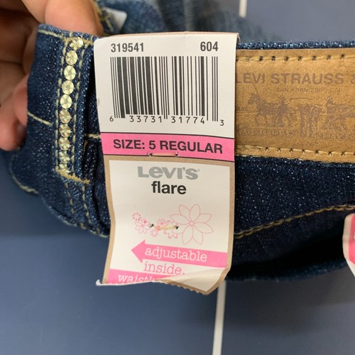NEW Levis Flare Denim Jeans Blue Girls Size 5 Embroidered Stars NWT 20x18 - Picture 13 of 20