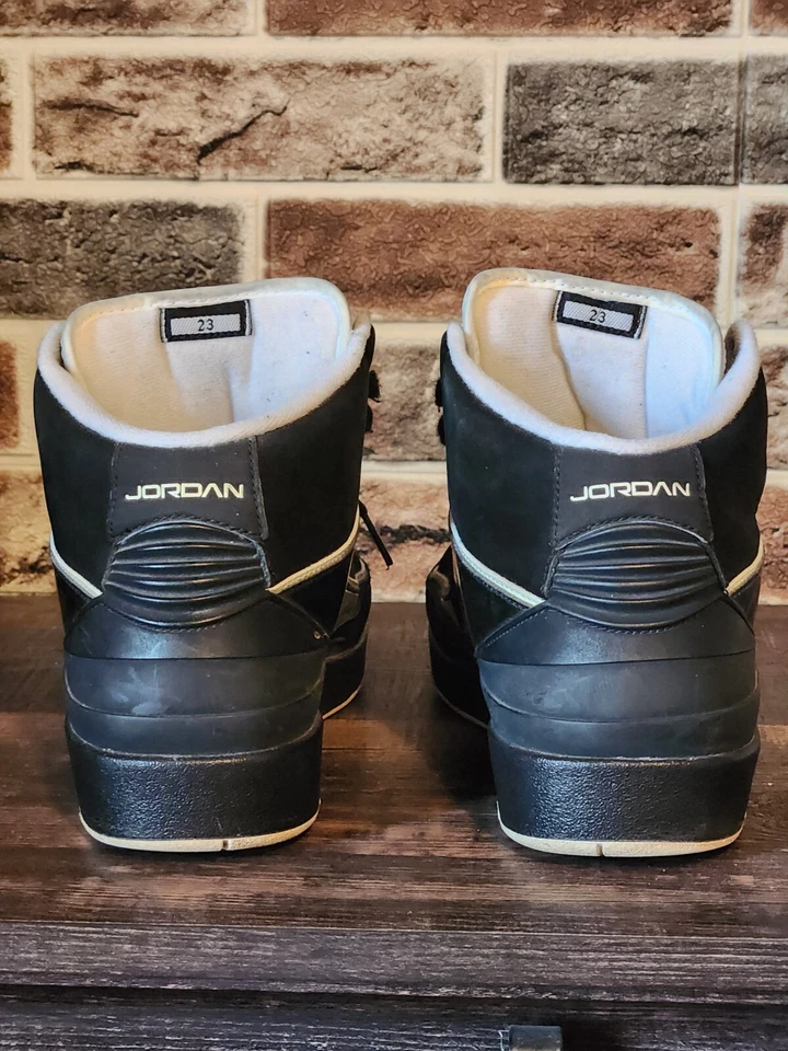 Jordan 2 Retro QF Negro Blanco Talla US Hombres Talla 9 395709-001 Foto 4 de 4