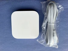 Apple AirPort Express Base Station A1392 (MC414LL/A)