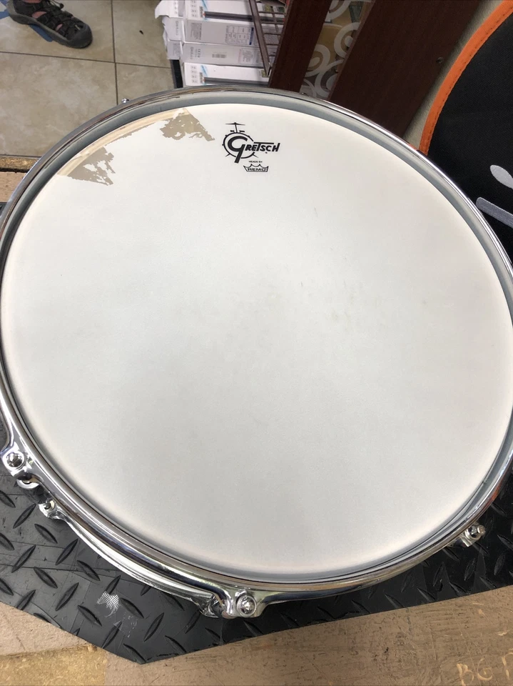 Tambor Gretsch Catalina Arce 6.5x14" Negro Polvo de Estrellas con Estuche de Viaje Foto 2 de 4