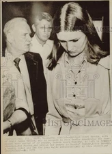 1974 Press Photo Bridget Clark Brooks leaving trial in Houston, Texas