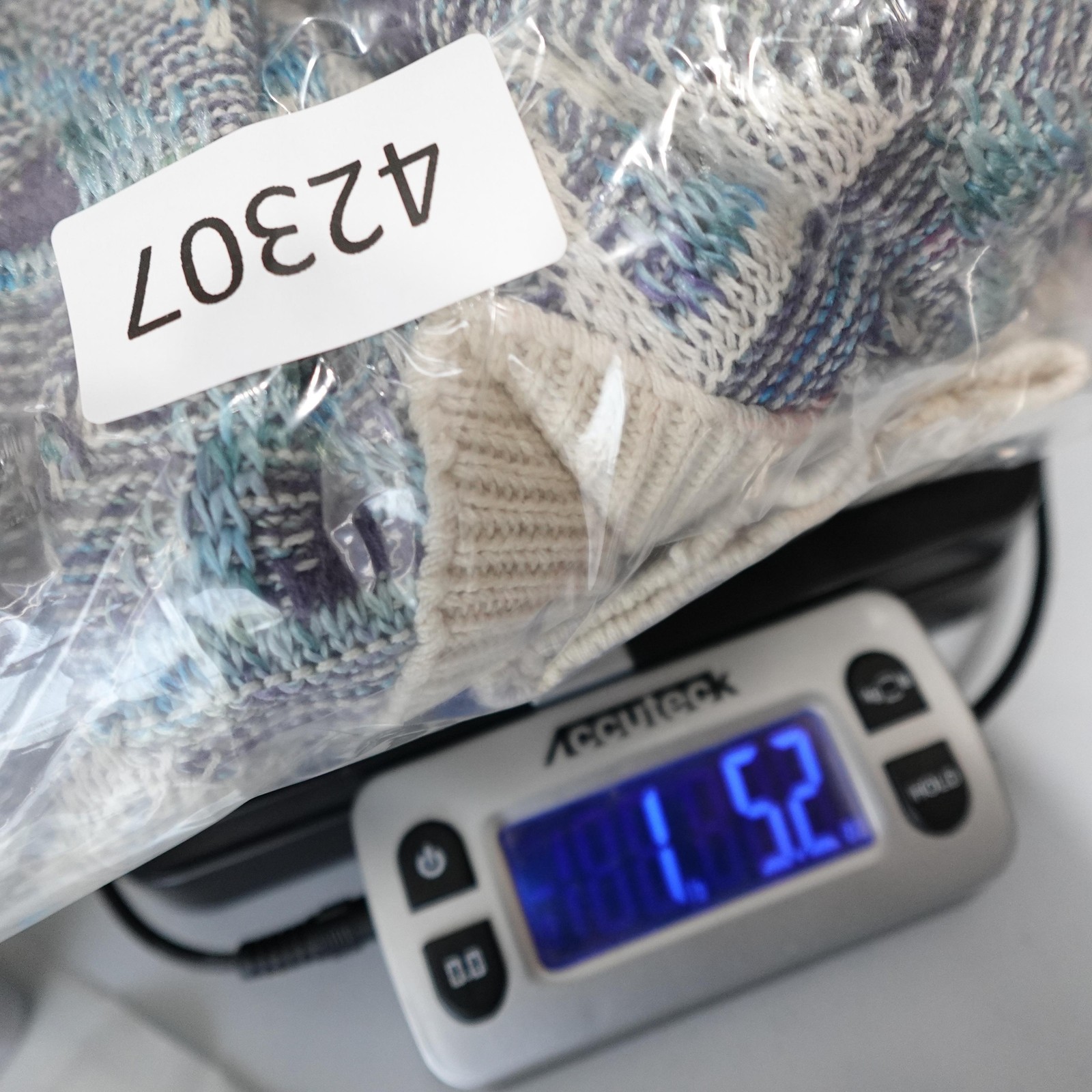 Vintage London Towne Sweater Mens XLT Blue Tan Geometric Abstract Made in USA