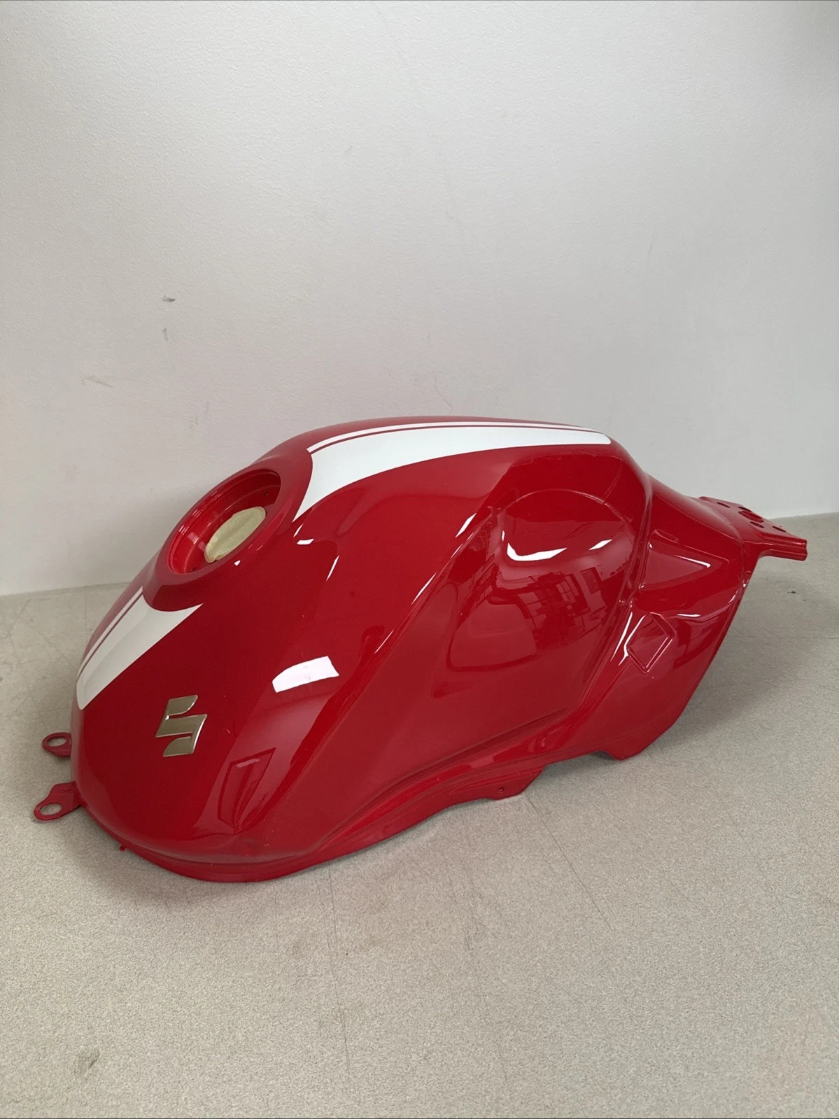 TANK ASSY, FUEL (RED)