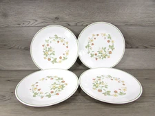 Vintage Corelle Strawberry Sundae Dinner Plates 10 1/4 in Set of 4