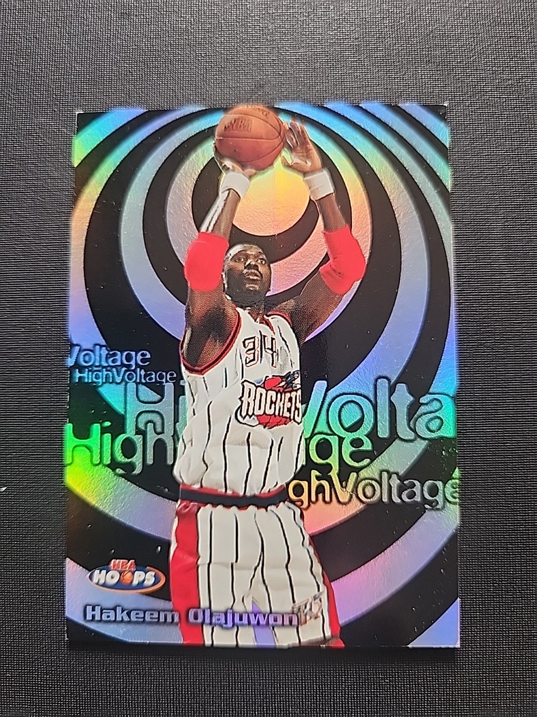 1997-98 NBA Hoops - High Voltage Hakeem Olajuwon #19HV