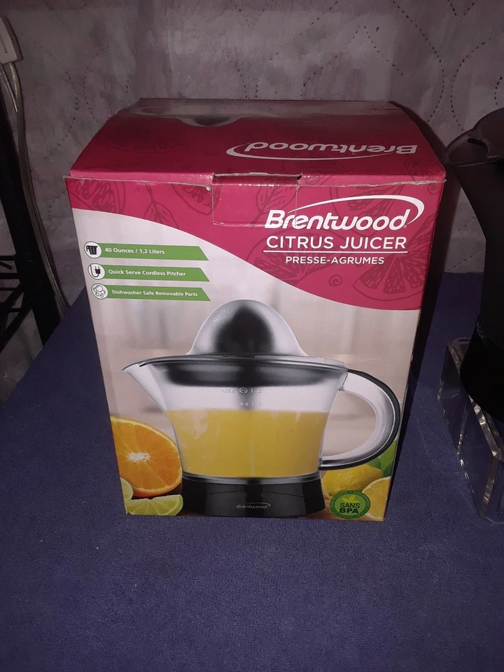 Brentwood 柑橘榨汁机 40 盎司/ 1.2 升全新开箱无绳黑色水罐 — 第 2/4 张图片