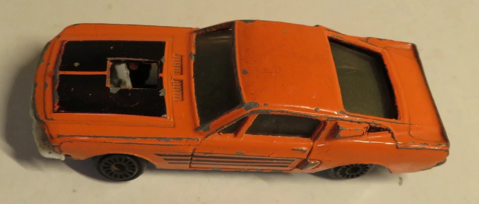 De colección ZYLMEX ZEE P392 Ford Mustang Fastback Pro Street Naranja Hot Black Wheels Foto 3 de 4