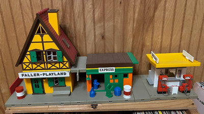 Vintage FALLER PLAYLAND TOY TRAIN STATION + GAS EXPRESS EXCELLENT!