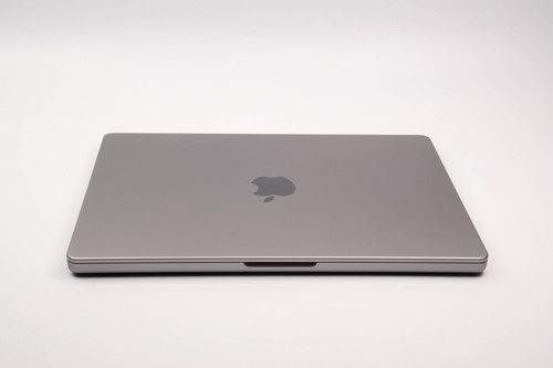Apple MacBook Pro 14" M1 Max 10C CPU 32C GPU 1 To SSD 32 Go RAM 2021 - Photo 4/9