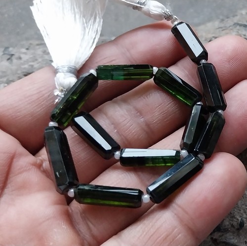 62 Ct 15 to 18.5 MM Natural Deep Green Tourmaline Faceted Pencil 8 Inch Necklace - Picture 17 of 24