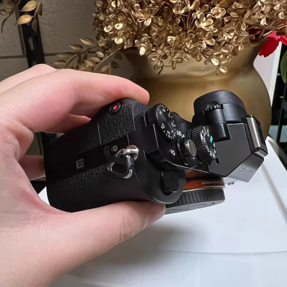 Câmera Digital Sony Alpha a7R 36.4MP - Preta (Somente o Corpo) Língua Inglesa - Imagem 4 de 4