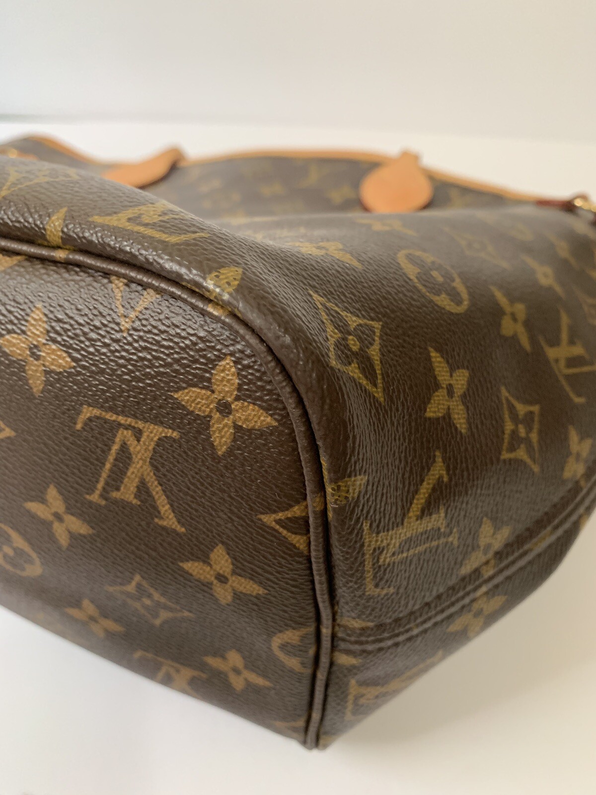 Louis Vuitton Neverfull MM in Monogram Canvas – Bluegrass Bling