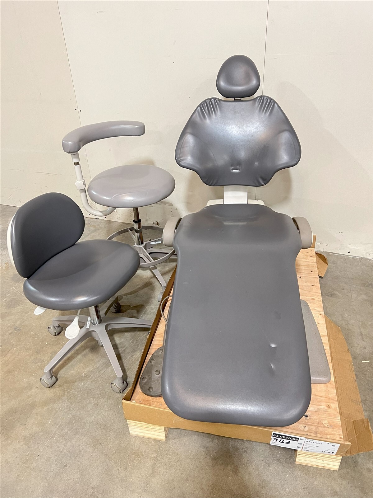Adec 511 Dental Dentistry Ergonomic Exam Chair Operatory Set Up Package