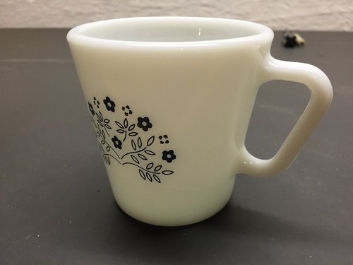 Taza de café/té vintage Pyrex vidrio de leche azul marino impresiones de verano! 1410 - Imagen 4 de 7