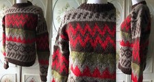VTG 50s THICK WOOL HAND KNIT SKI SWEATER BROWN RED TAN MOSS GREEN PEANUTS ZIGZAG