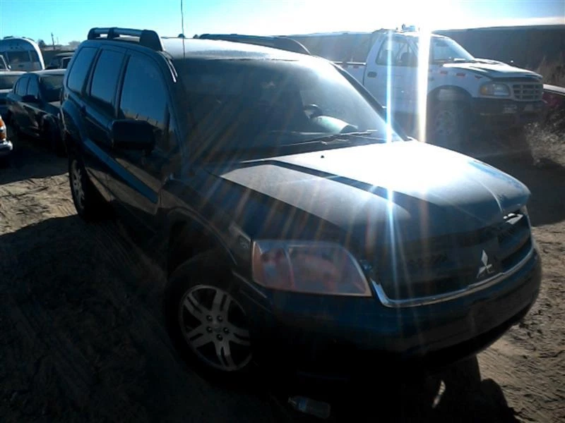 Used Engine Coolant Reservoir fits: 2006 Mitsubishi Endeavor Grade A Foto 2 de 4