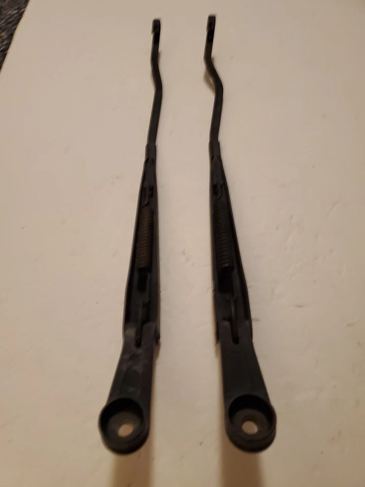 1999 2005 SUZUKI GRAND VITARA BRAÇOS LIMPADOR DE PARA-BRISA ESQUERDO E DIREITO FABRICANTE DE EQUIPAMENTO ORIGINAL - Imagem 2 de 4