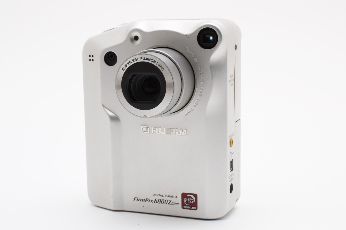 ♥︎◇FUJIFILM finepix 6800Z ◇レトロコンデジ♪ ◇シルバー s-l400.jpg